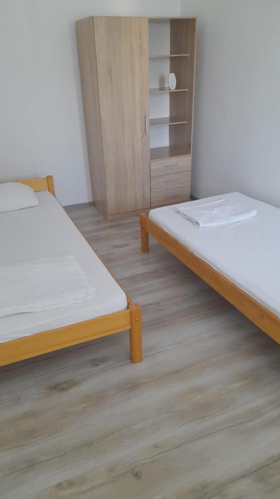 4 Rooms Apartment Tulcea Exterior photo